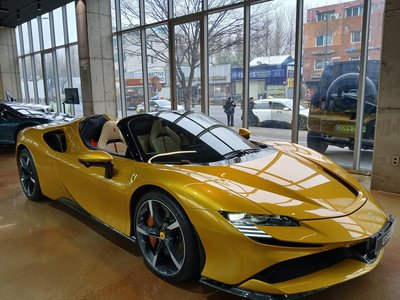 FERRARI SF90 SPIDER - 5
