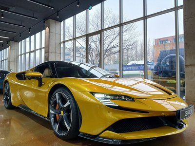 FERRARI SF90 SPIDER - 4