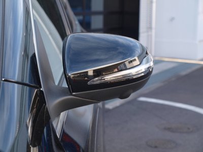 MERCEDES-BENZ EQA - 5