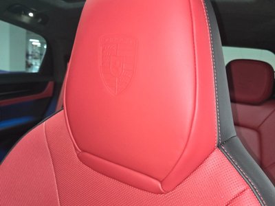 PORSCHE CAYENNE - 10