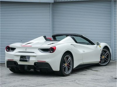 FERRARI 488 SPIDER - 2
