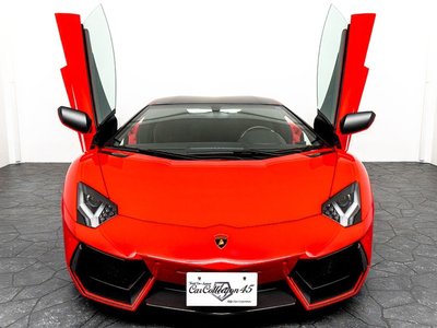 LAMBORGHINI AVENTADOR - 9