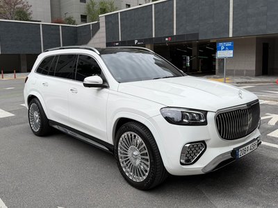 MERCEDES-BENZ GLS - 7