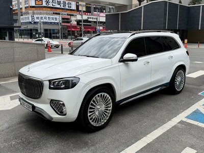 MERCEDES-BENZ GLS - 1