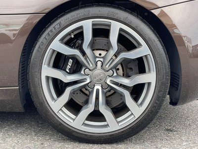 صورة مصغرة 15 لـ 2012 AUDI R8