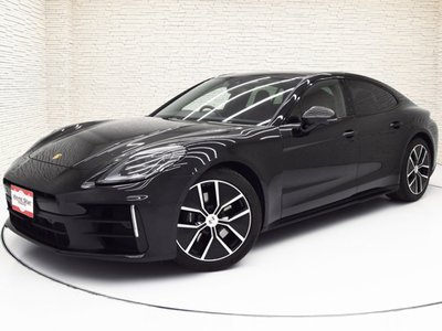 PORSCHE PANAMERA - 3