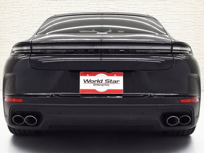 PORSCHE PANAMERA - 4