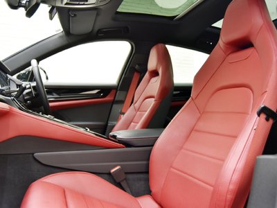 PORSCHE PANAMERA - 9