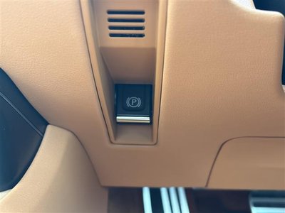 صورة مصغرة 11 لـ 2020 Lexus LC