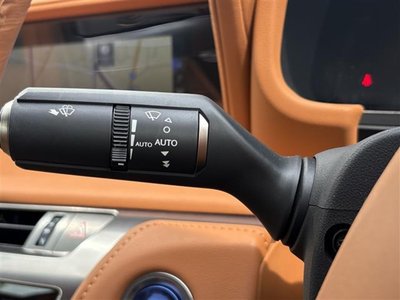 صورة مصغرة 16 لـ 2020 Lexus LC