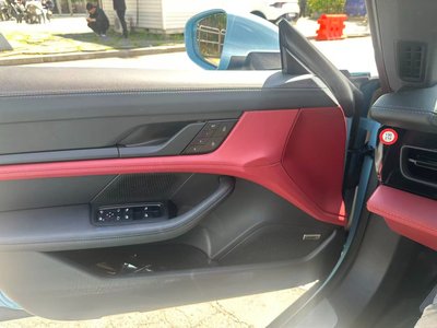 PORSCHE TAYCAN - 7