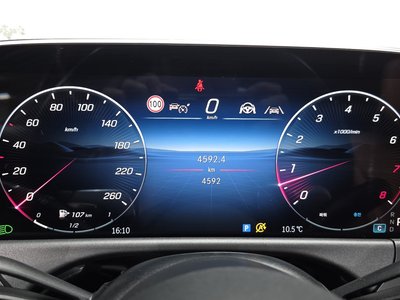 MERCEDES-BENZ E-CLASS - 8