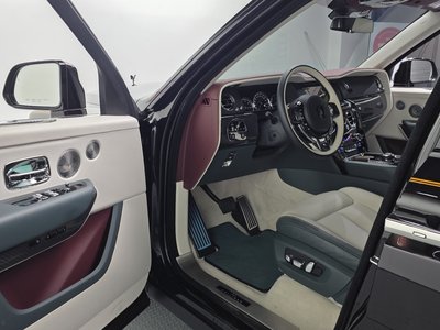 ROLLS-ROYCE CULLINAN - 10