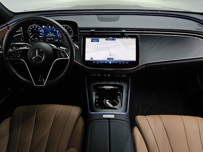 MERCEDES-BENZ E-CLASS - 5