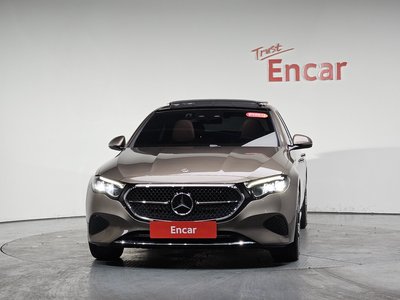 MERCEDES-BENZ E-CLASS - 2