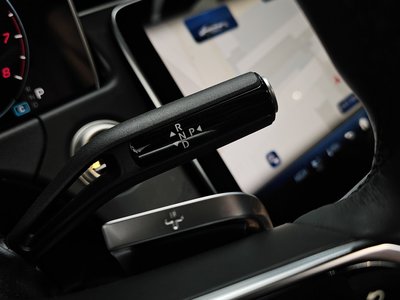 MERCEDES-BENZ E-CLASS - 9