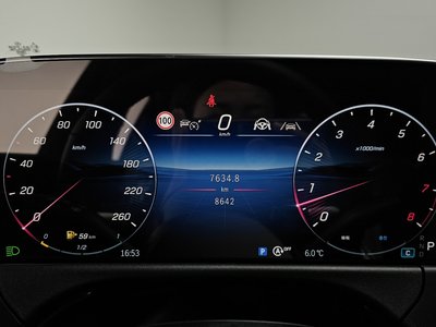 MERCEDES-BENZ E-CLASS - 8