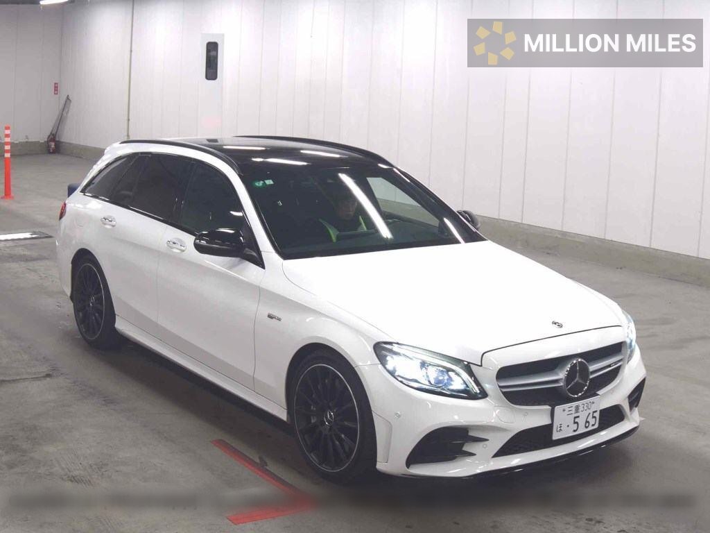 MERCEDES-BENZ C-CLASS AMG - View 1