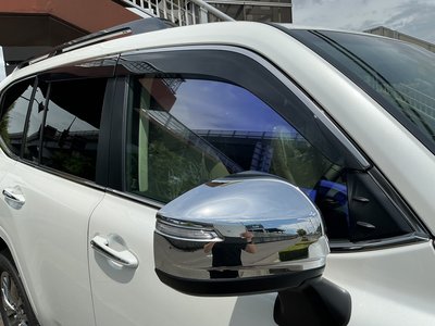 2025 Toyota LAND CRUISER 300 — миниатюра 14