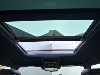 LAND ROVER DEFENDER - 5