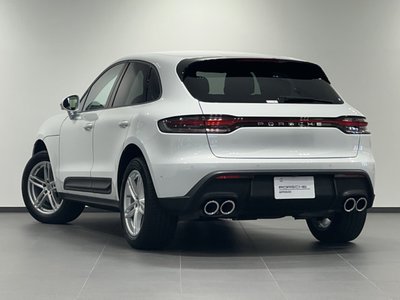 2024 Porsche MACAN — фото 3