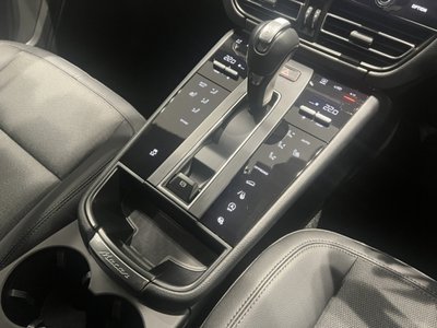2024 Porsche MACAN — миниатюра 13