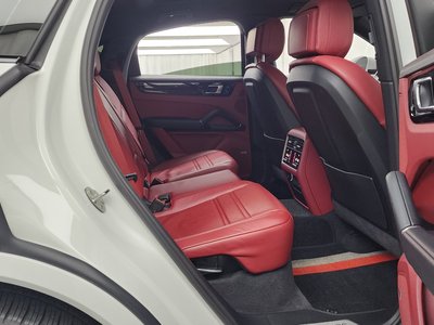 صورة مصغرة 12 لـ 2020 Porsche CAYENNE