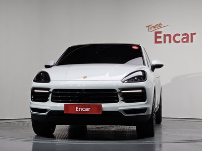 صورة 2 لـ 2020 Porsche CAYENNE