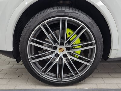 صورة 6 لـ 2020 Porsche CAYENNE