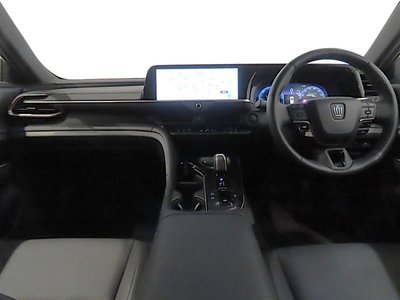 TOYOTA CROWN SPORT - 3