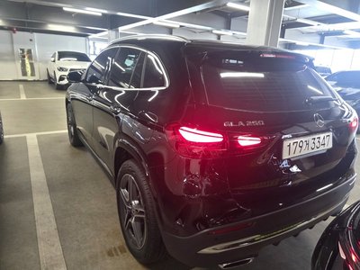 2025 Mercedes-BENZ GLA 照片 3
