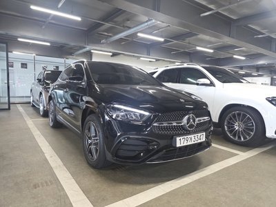2025 Mercedes-BENZ GLA 照片 2