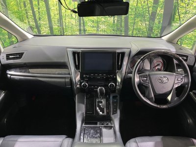 TOYOTA ALPHARD - 2