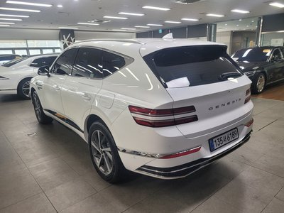 GENESIS GV80 - 4
