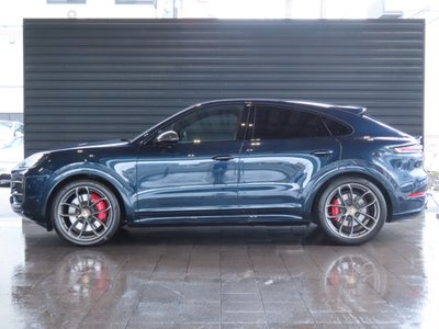 2025 Porsche CAYENNE 照片 2