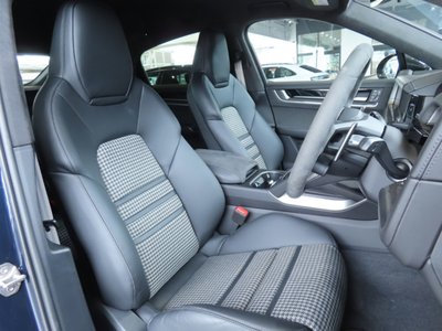 صورة مصغرة 11 لـ 2025 Porsche CAYENNE