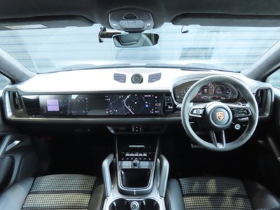 2025 Porsche CAYENNE 照片 10