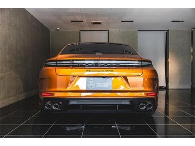 PORSCHE PANAMERA - 6