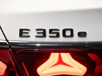 2025 Mercedes-BENZ E-CLASS — фото 8