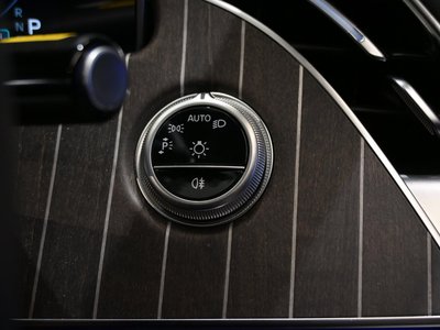 2025 Mercedes-BENZ E-CLASS — миниатюра 30