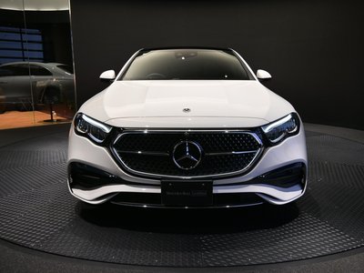 2025 Mercedes-BENZ E-CLASS — фото 2