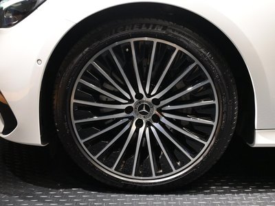 2025 Mercedes-BENZ E-CLASS — миниатюра 14
