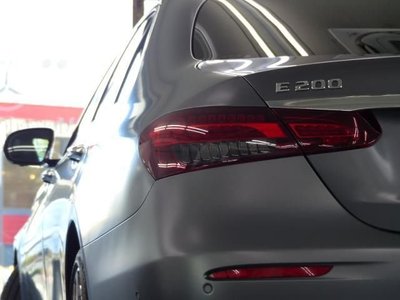 MERCEDES-BENZ E-CLASS - 8