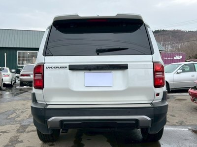 TOYOTA LAND CRUISER 250 - 7