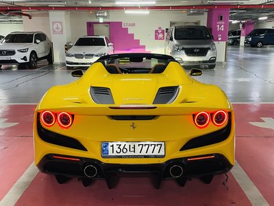 FERRARI F8 SPIDER - 5