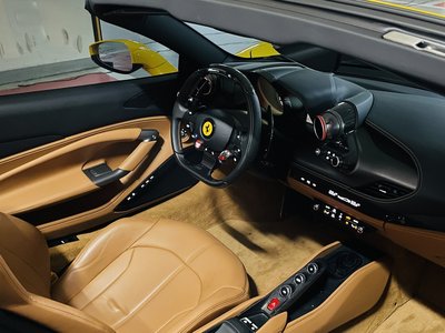FERRARI F8 SPIDER - 10