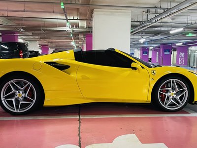 FERRARI F8 SPIDER - 6