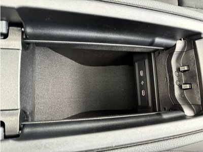 2025 Mercedes-BENZ A-CLASS 缩略图 40