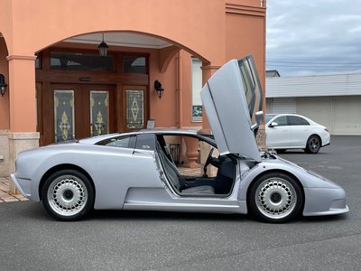 1994 Bugatti EB110 — миниатюра 10