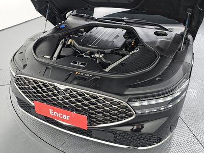 صورة 7 لـ 2023 Genesis G90 (RS4)